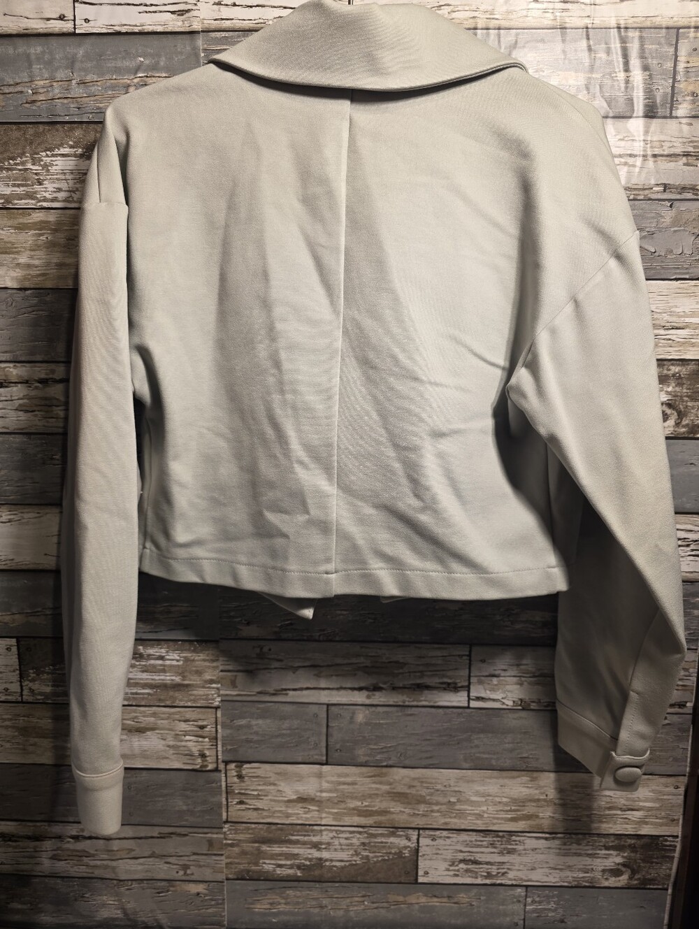 AKIRA Pale Gray Cropped Double-Breasted Blazer With Pants - Picture 4 of 8